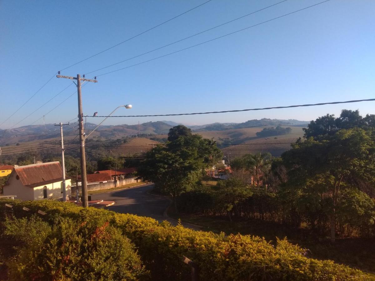 Paraiso Em Serra Negra Lindoia Com Linda Paisagem Luaran gambar