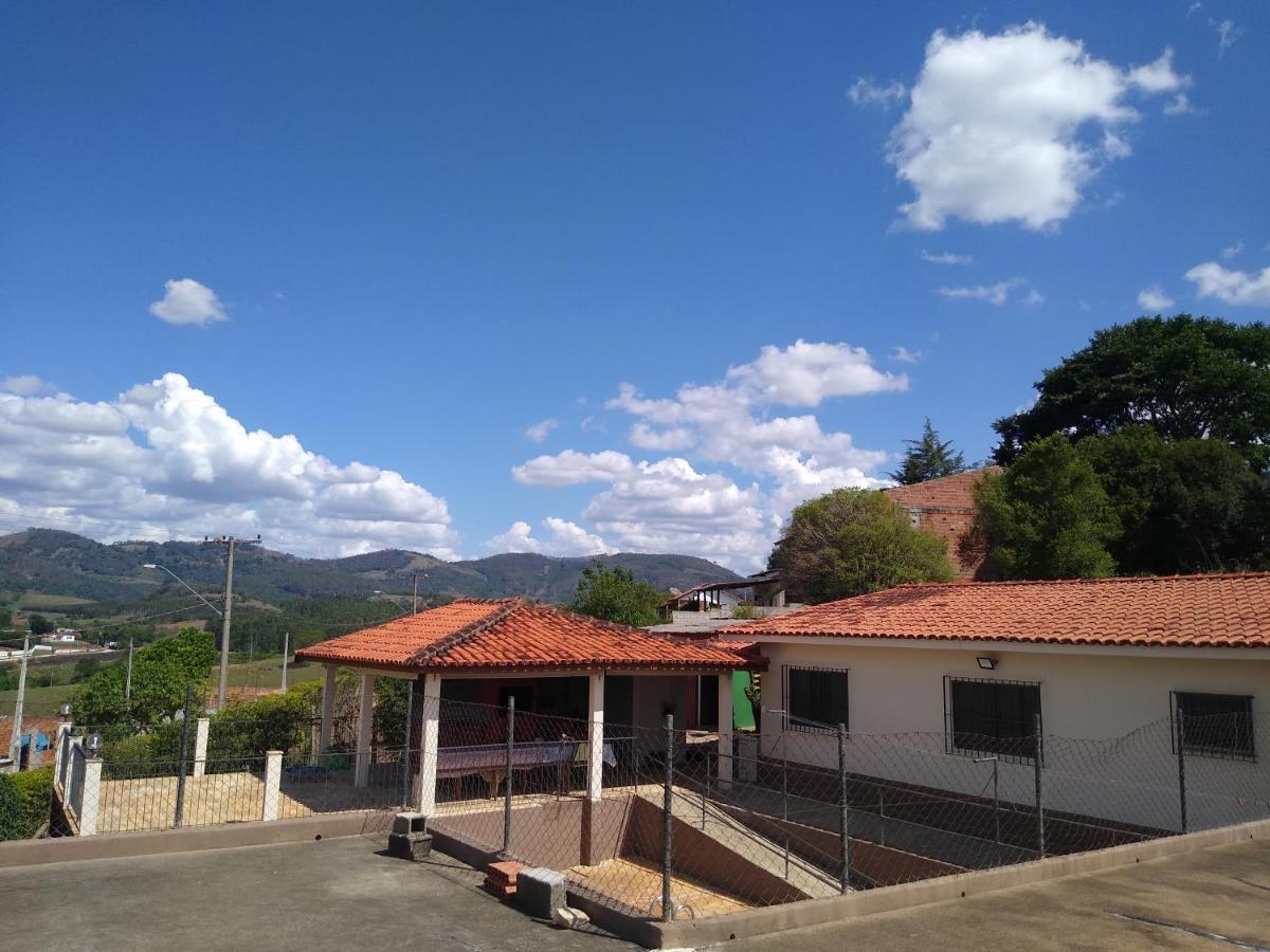 Paraiso Em Serra Negra Lindoia Com Linda Paisagem Luaran gambar